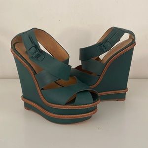 Beautiful teal blue L.A.M.B. wedges size 8
